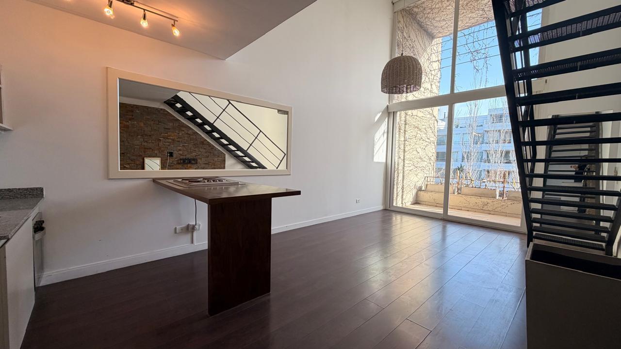 Foto de Departamento en VENTA en segundo piso con gran orientación e ideal, imagen 1