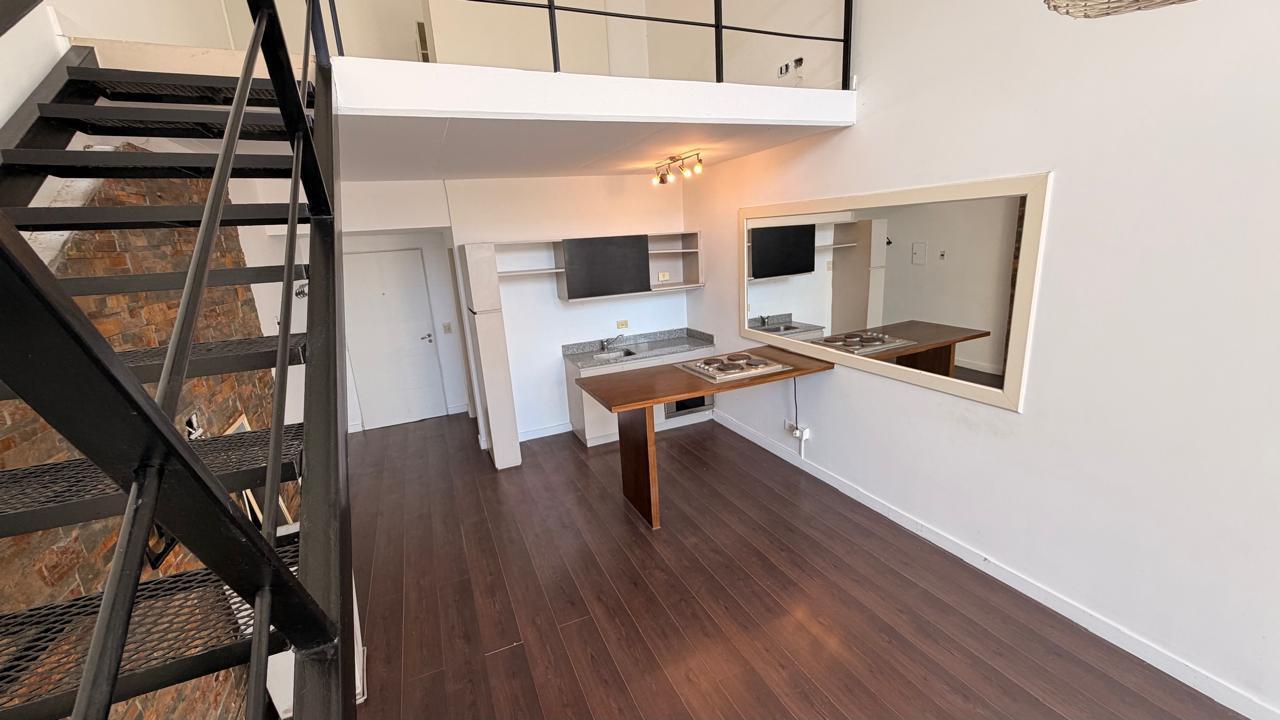 Foto de Departamento en ALQUILER en segundo piso con gran orientación e ideal, imagen 5