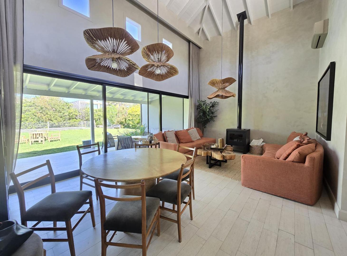 Foto de Casa en Las Liebres, 3 dormitorios, jardín y pileta en alquiler, imagen 4