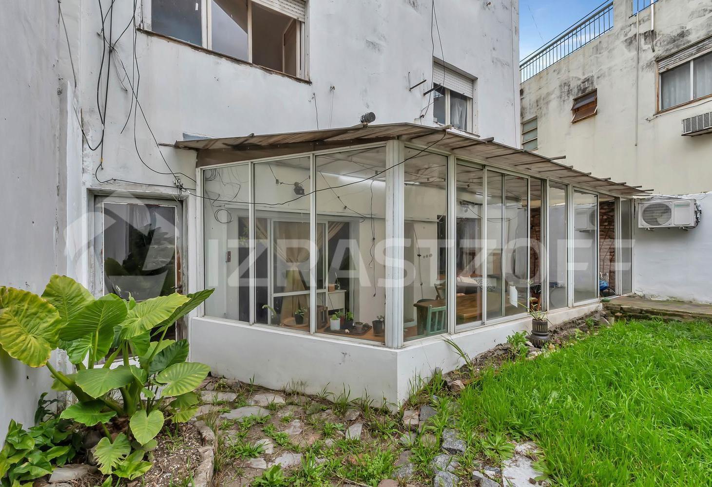 Foto de Departamento en venta en Almagro de 3 Ambientes en PB con vista verde, imagen 5