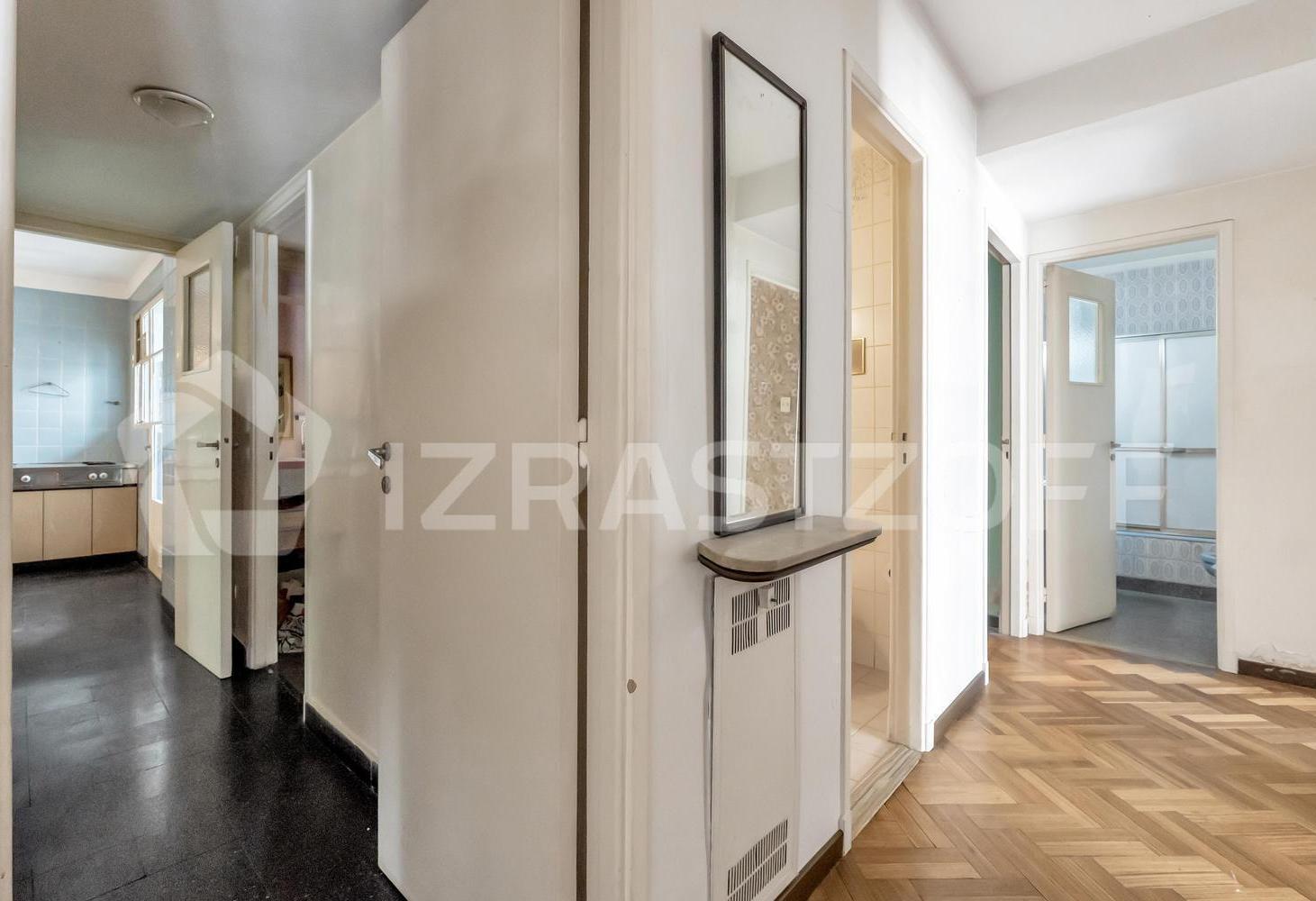 Foto de Venta Departamento de 3 Ambientes con Cochera y Balcón en Belgrano, imagen 2