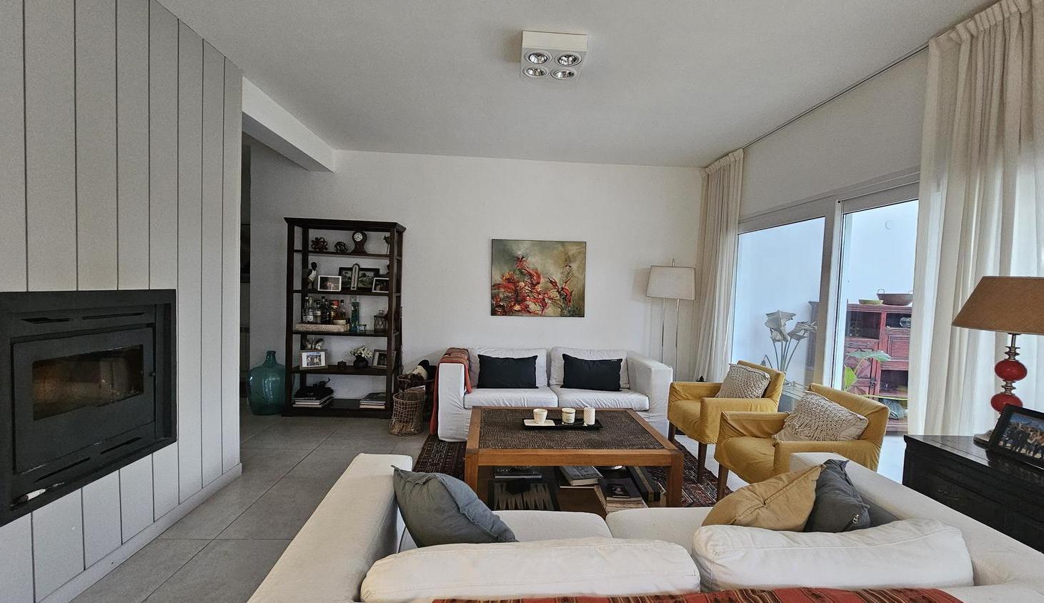Foto de Casa en alquiler temporal en Barrio Santa Bárbara toda en planta baja, imagen 2