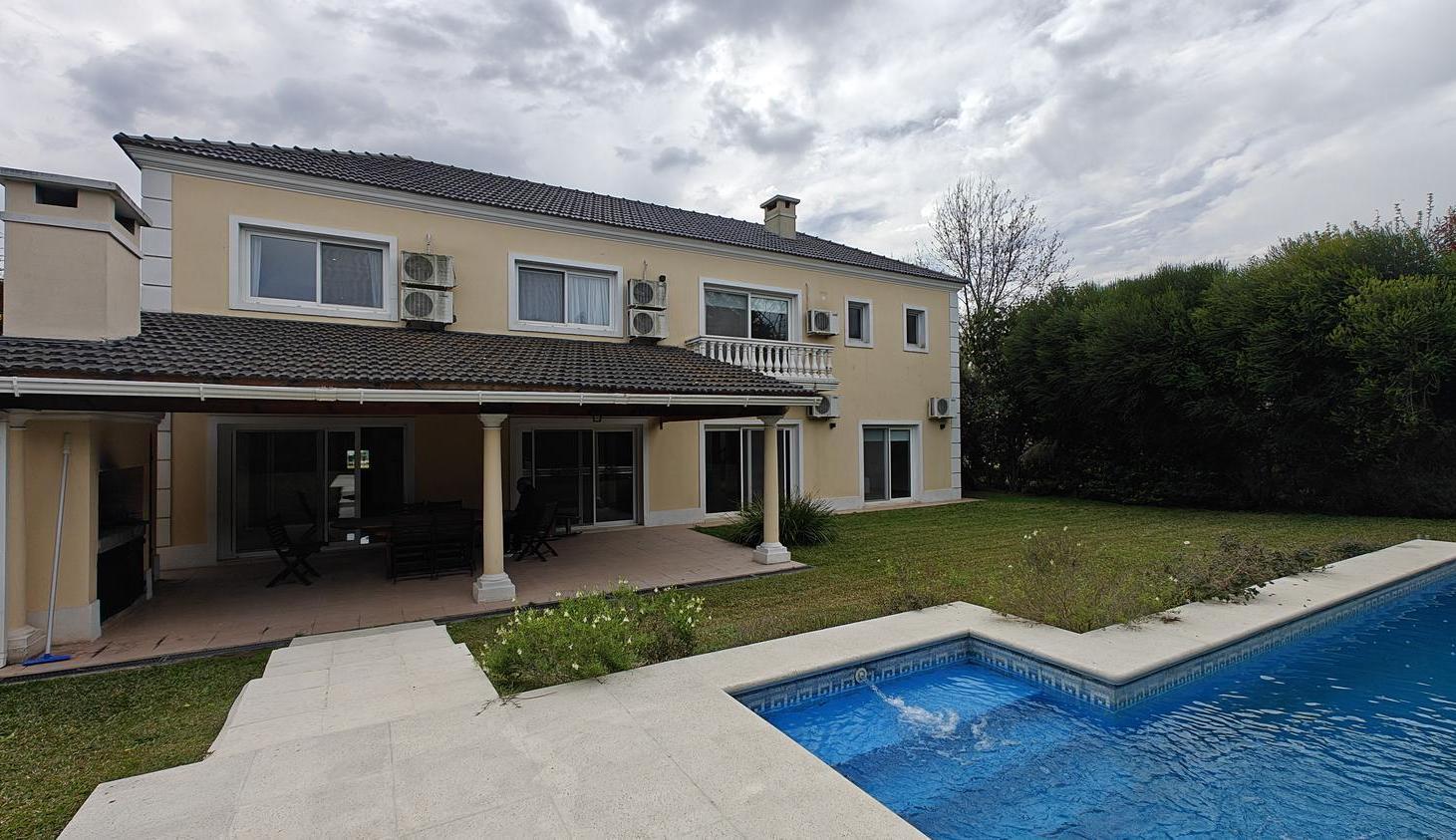 Foto de Casa en Alquiler en La Lomada | 3 dormitorios escritorio | Jardín y, imagen 2