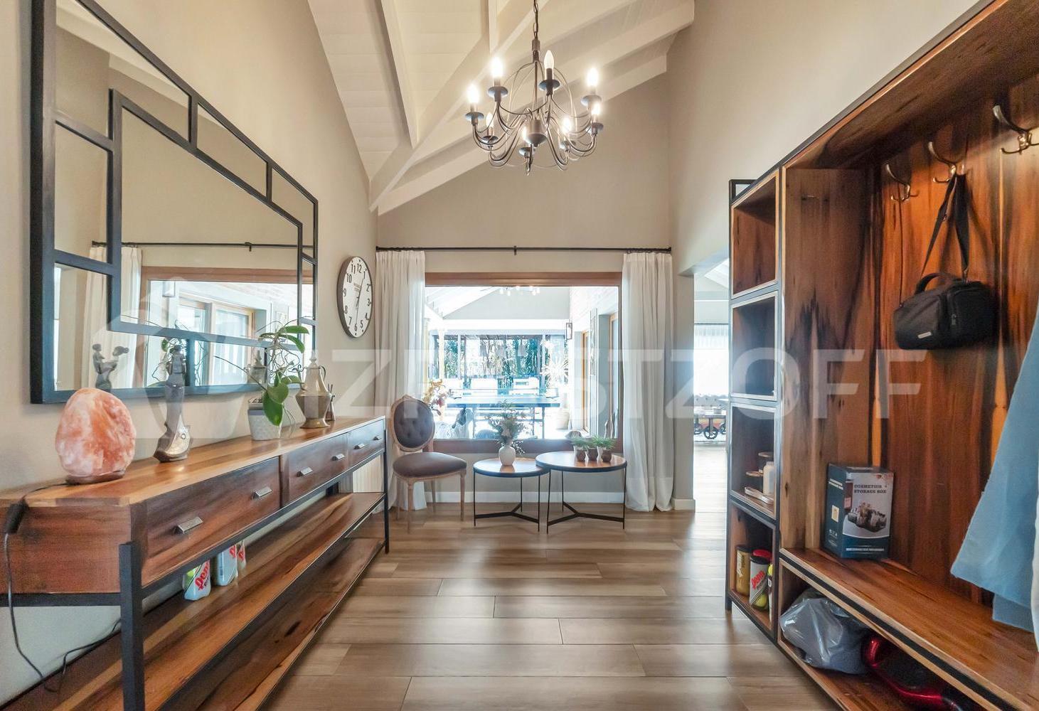 Foto de Propiedad en Carmel CC Totalmente renovada, imagen 1