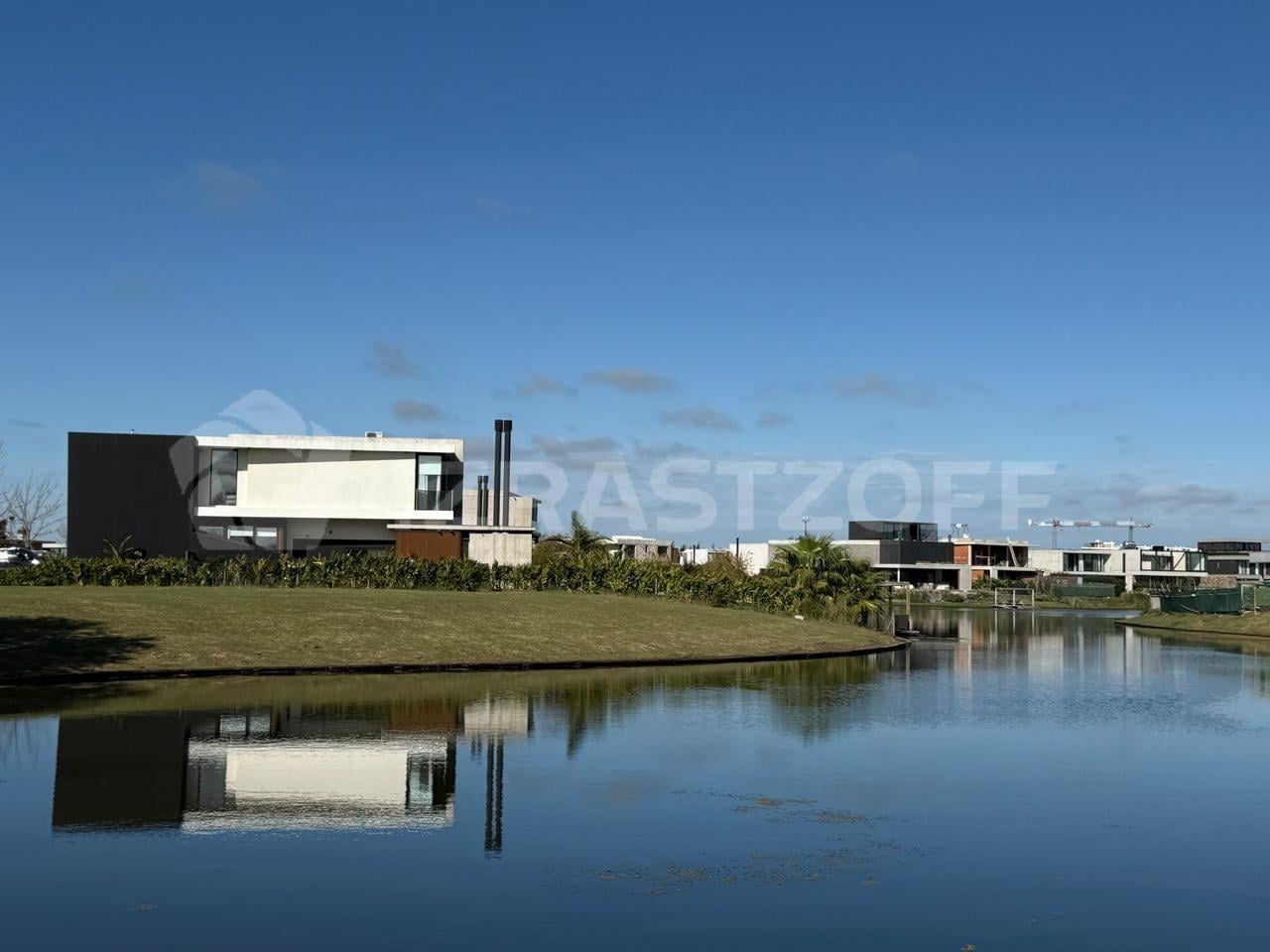 Foto de VENTA EXCLUSIVO LOTE AL AGUA UBICACIÓN UNICA - BARRIO VIRAZON NORDELTA, imagen 1