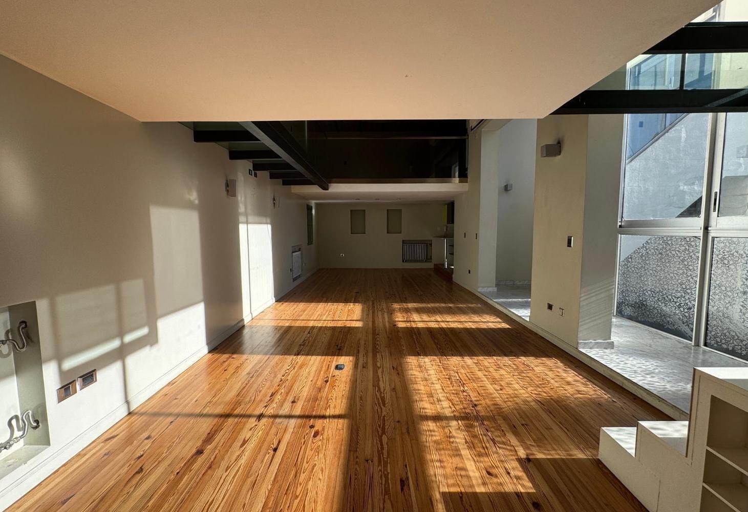 Foto de Departamento PH en venta en Recoleta. Loft de un dormitorio y 118 m2, imagen 1