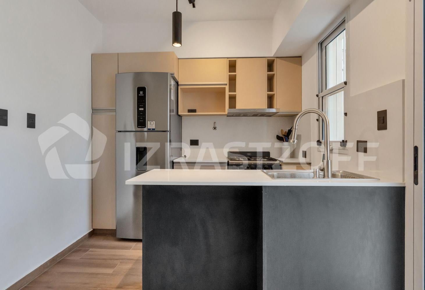 Foto de Venta Duplex Moderno 4 amb Premium, a nuevo! jardin/cochera - Florida, imagen 5