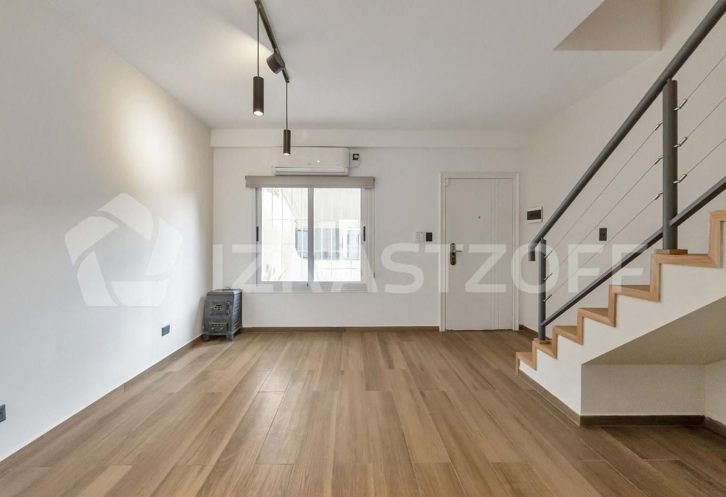 Foto de Venta Duplex Moderno 4 amb Premium, a nuevo! jardin/cochera - Florida, imagen 2