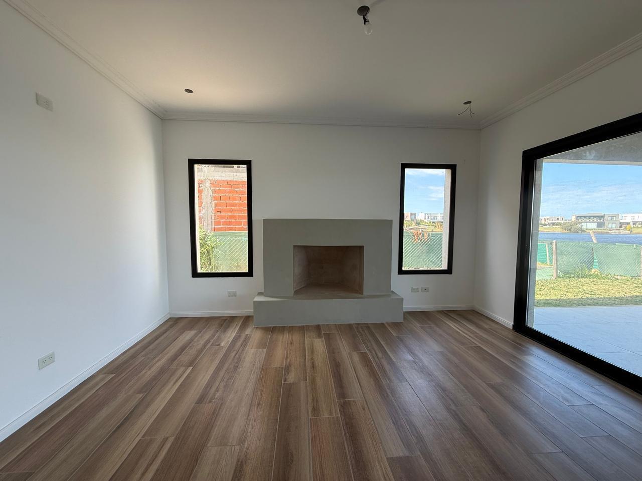 Foto de Casa en venta. Barrio Santa Ana. Villanueva. A la laguna, imagen 4