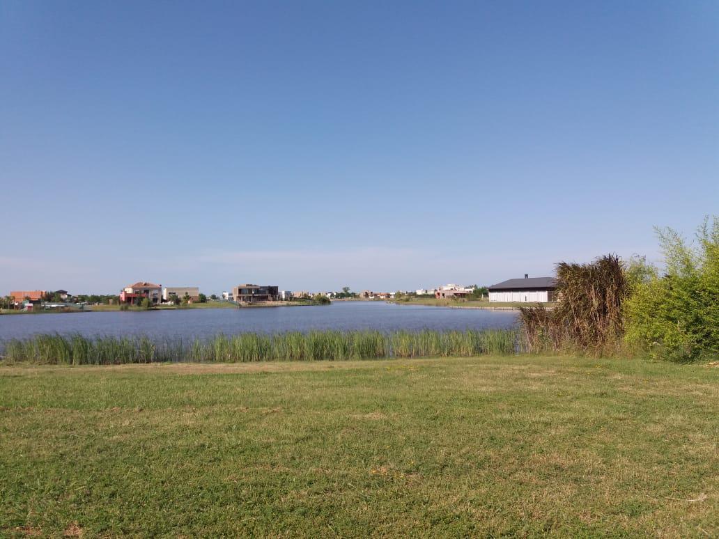 Foto de Terreno en venta-El Canton - Barrio Puerto- A la laguna-, imagen 1