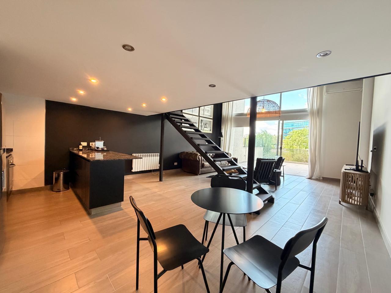 Foto de Departamento EN ALQUILER de dos ambientes con dos baños, terraza y, imagen 3