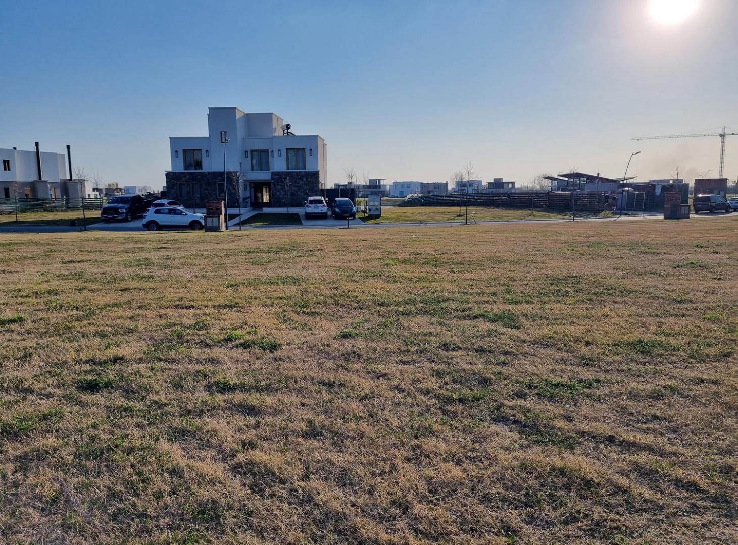 Foto de Terreno en venta en lote interno en Carpinchos Nordelta, con estudios, imagen 1