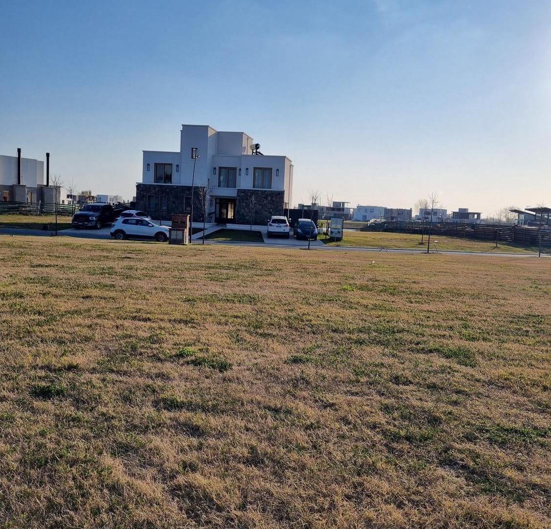 Foto de Terreno en venta en lote interno en Carpinchos Nordelta, con estudios, imagen 5