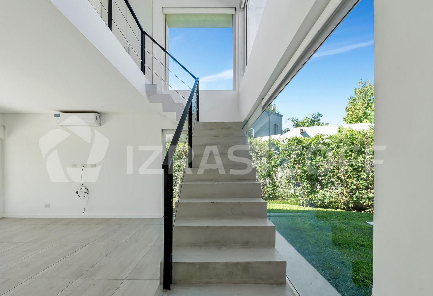 Foto de Casa en ALQUILER ANUAL sobre lote central en Ayres Plaza, imagen 5