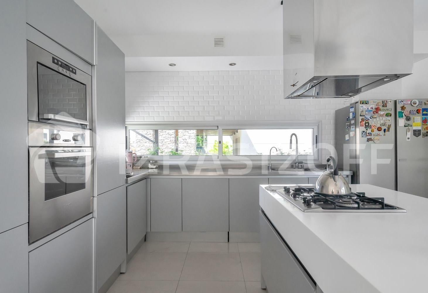 Foto de Casa en La Pradera de 3 dormitorios estilo moderno RETASADA !!, imagen 5