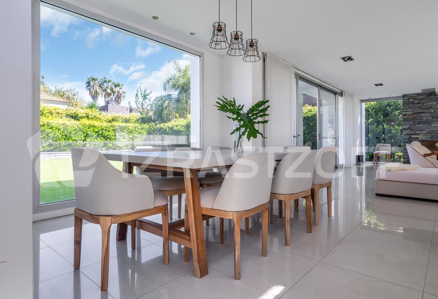 Foto de Casa en La Pradera de 3 dormitorios estilo moderno RETASADA !!, imagen 4