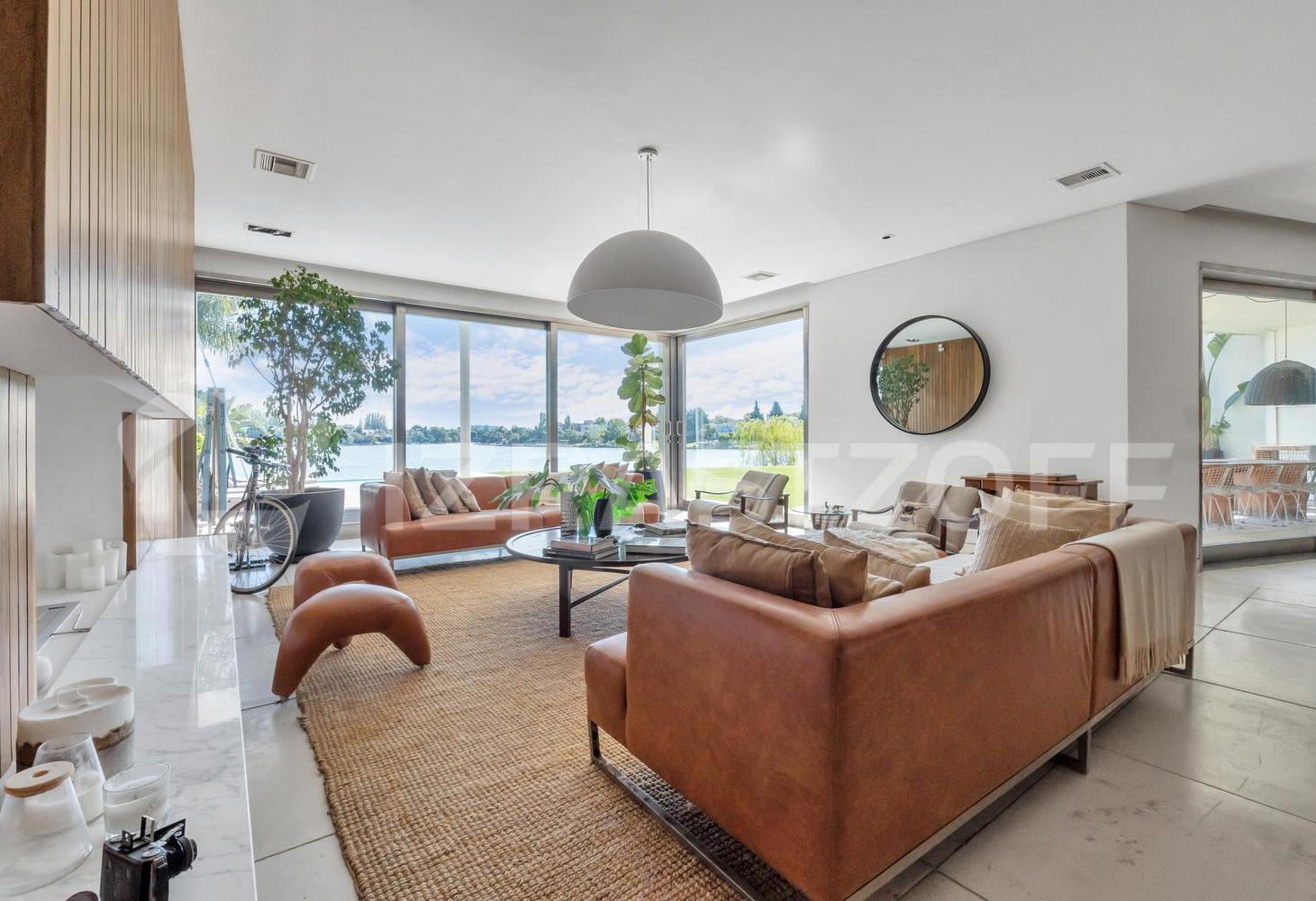 Foto de Casa en venta en Santa Bárbara, a 3/4 dormitorios a la laguna central, imagen 2