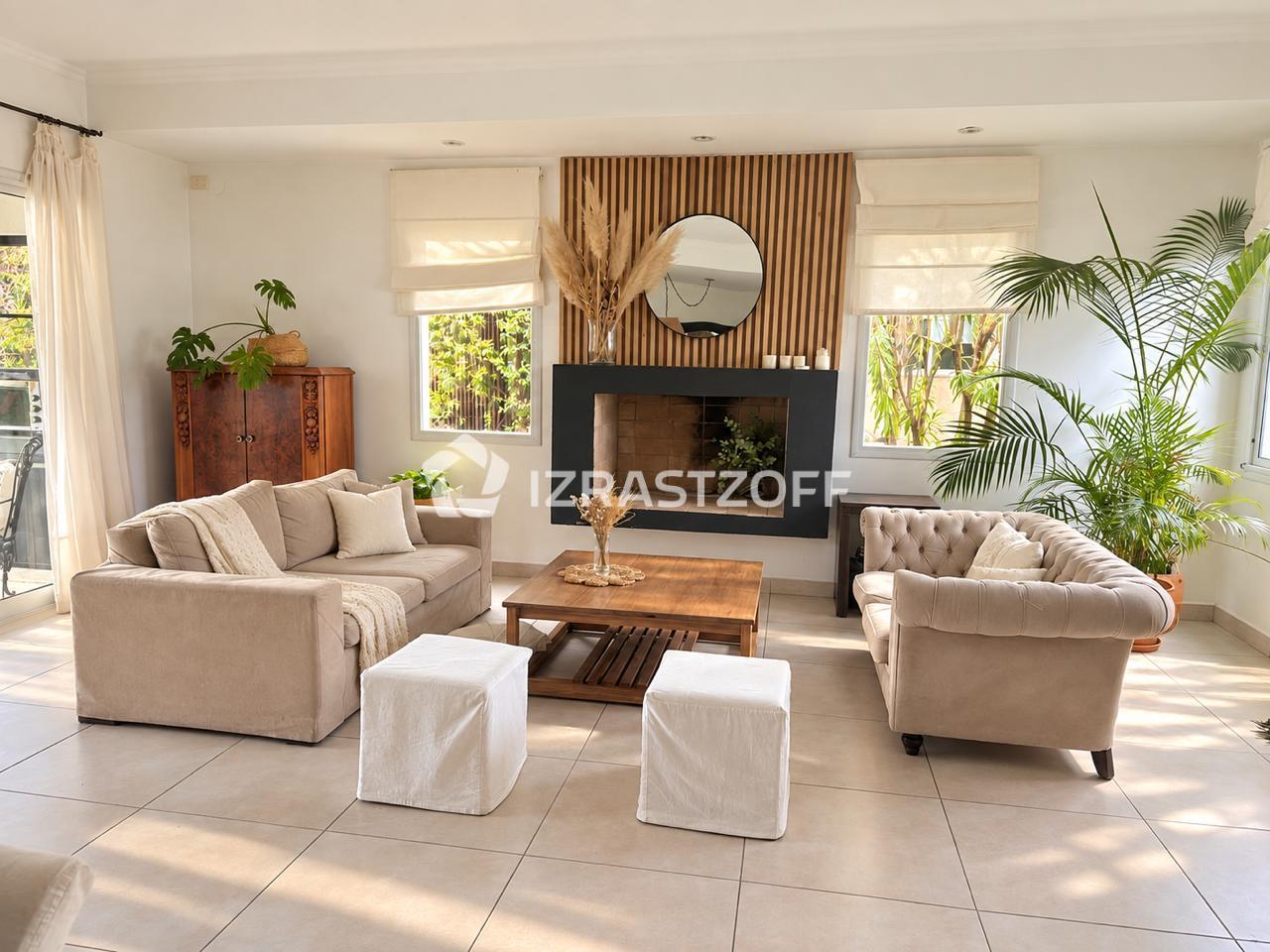 Foto de Casa a la Venta y Alquiler Temporario - Barrio Los Alisos - Nordelta, imagen 2