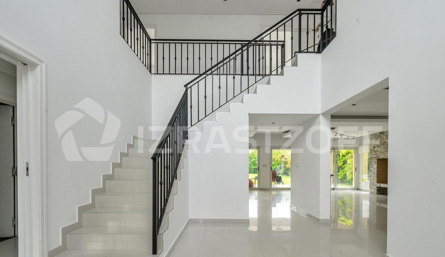 Foto de Casa en Las Liebres, 4 dorm, escr, jardin y pileta, imagen 1