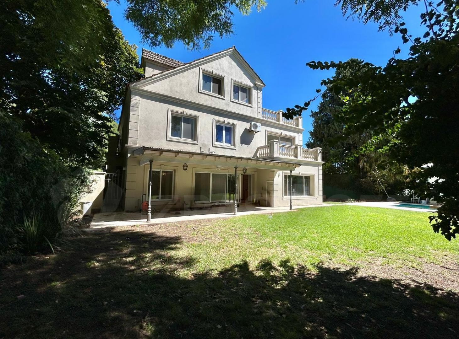 Foto de Venta de casa de estilo francés en Acassuso, imagen 1