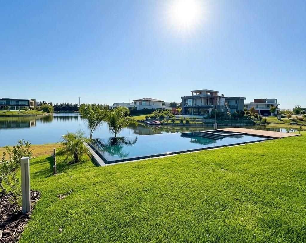 Foto de Casa en venta en Virazón. Nordelta-4 suites-A la laguna, imagen 2