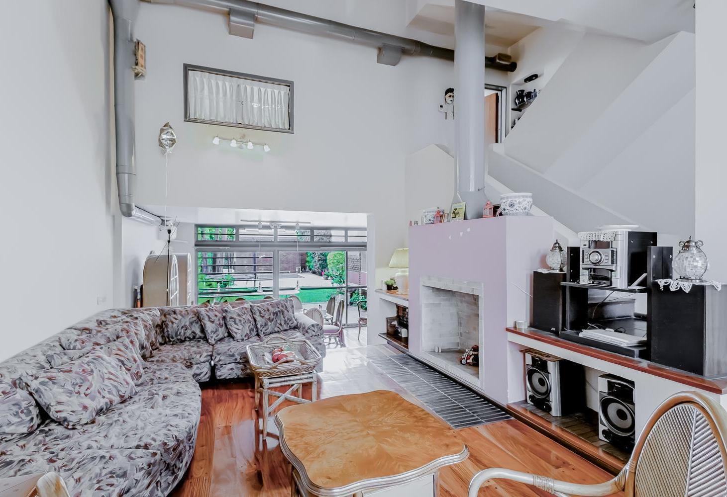 Foto de Venta de casa de 4 pisos y 7ambientes en Palermo con Pileta y Garage, imagen 3