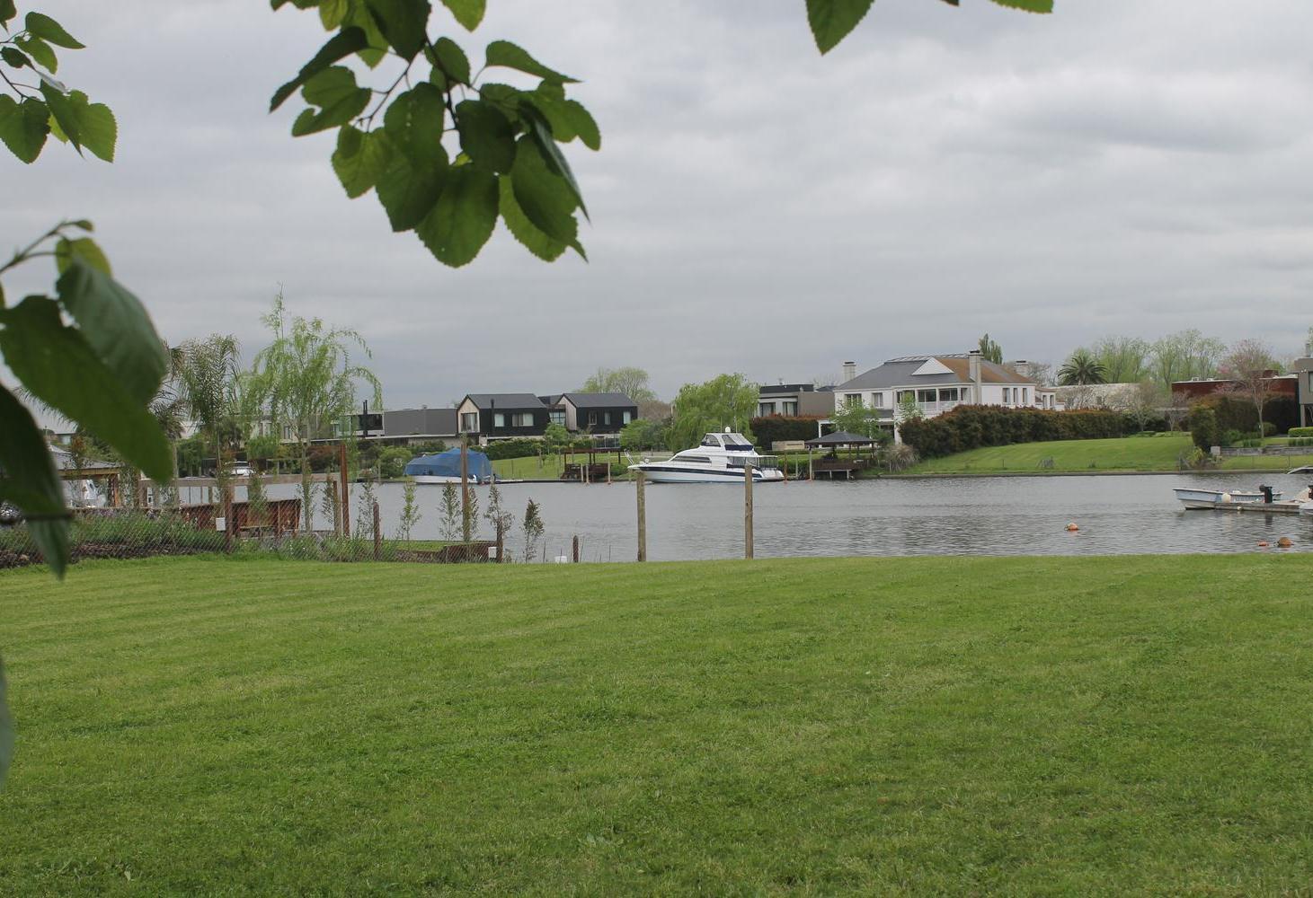 Foto de Venta lote al agua en Barrio Náutico Albanueva, imagen 1