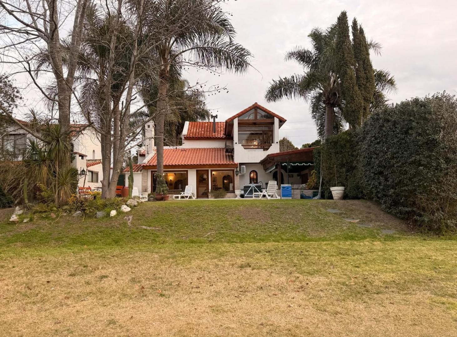 Impecable casa en venta en el CC Larena