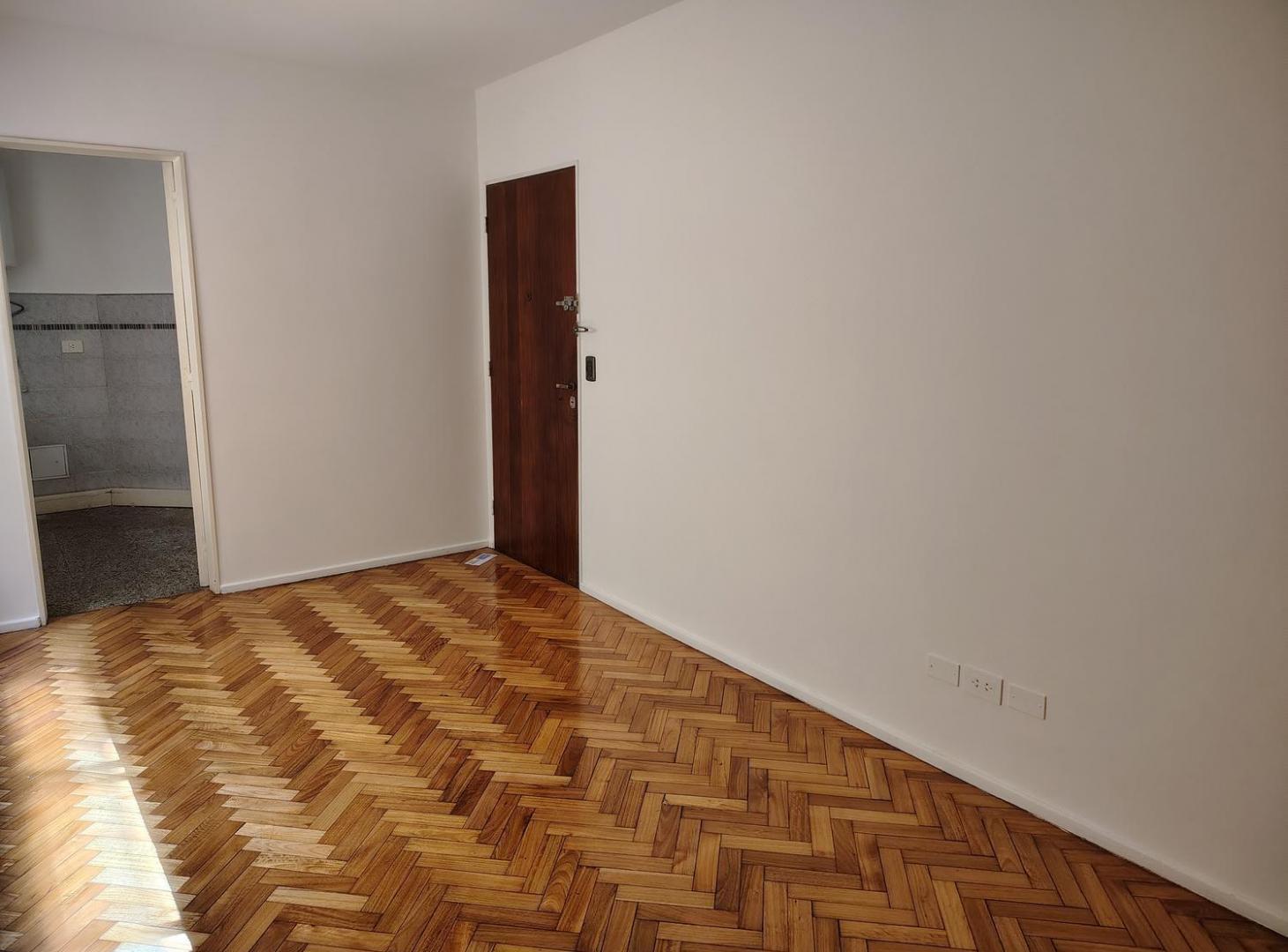 Foto de Departamento de dos ambientes en alquiler en Monserrat, imagen 2