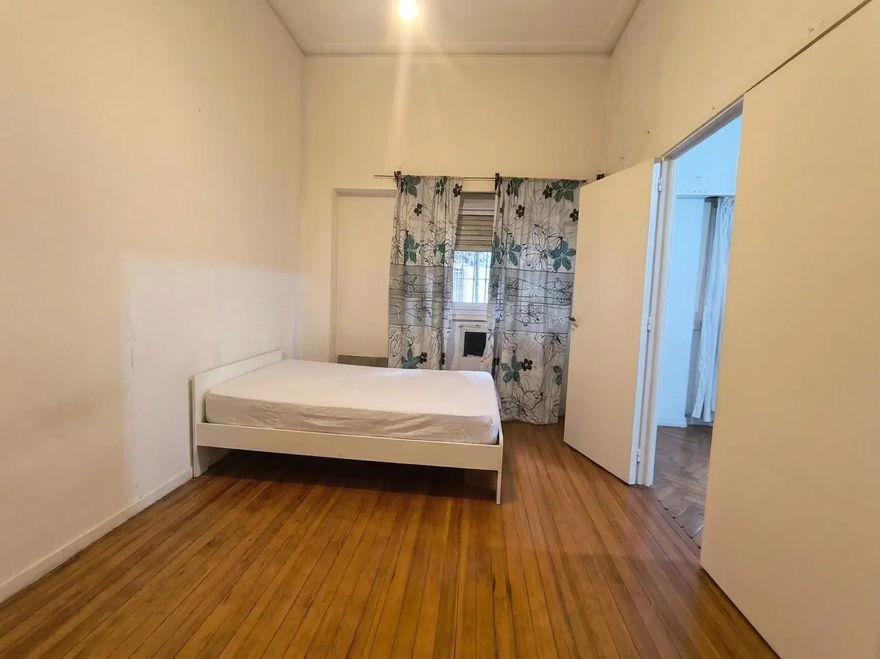 Oportunidad:  venta de amplio  Dto 54m² con Patio con techo Corredizo 2