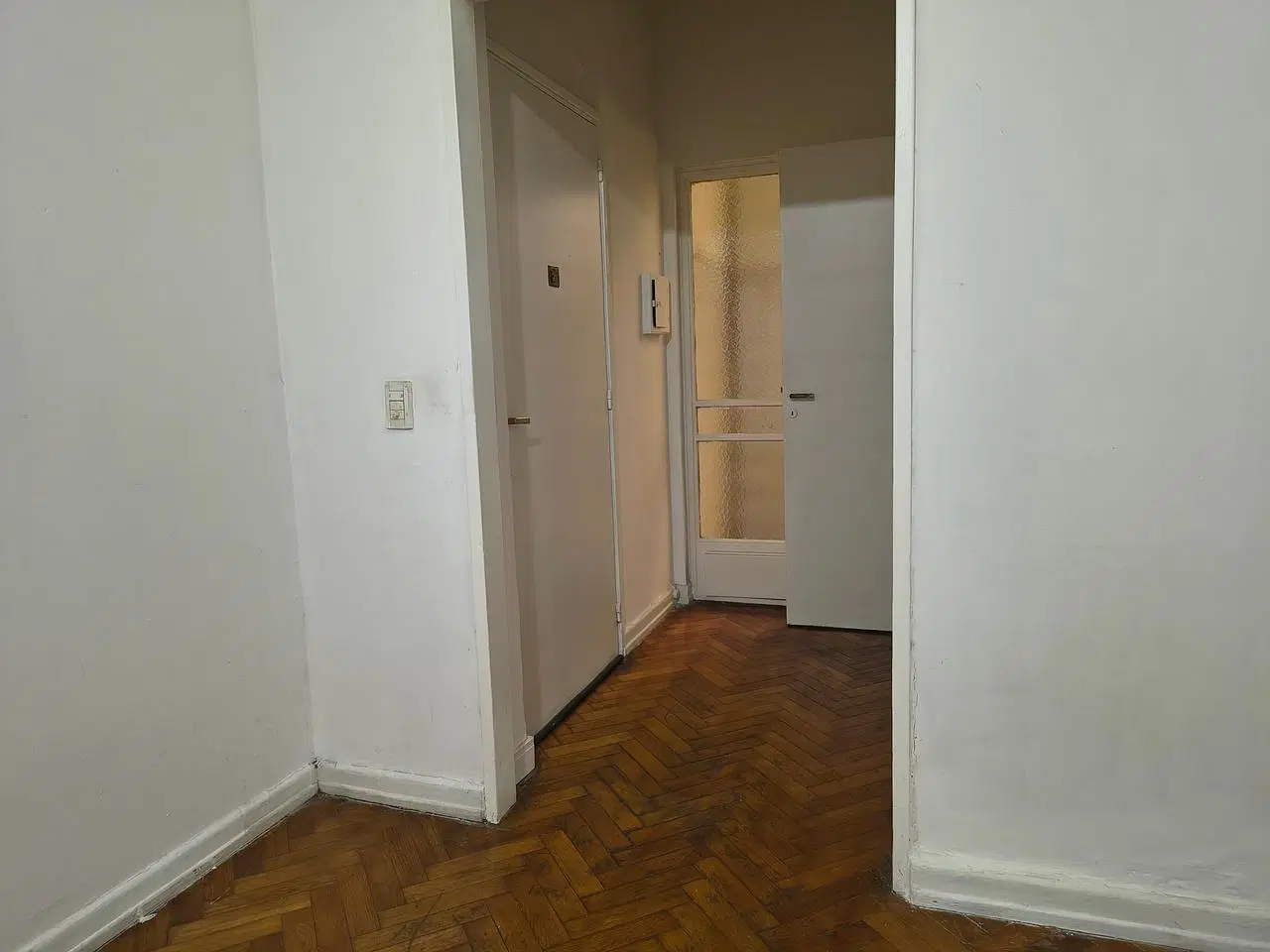 Oportunidad:  venta de amplio  Dto 54m² con Patio con techo Corredizo 5