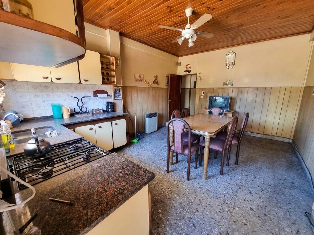 Foto de Casa 3 ambientes amoblada con 2 galpones – San Martín, imagen 5