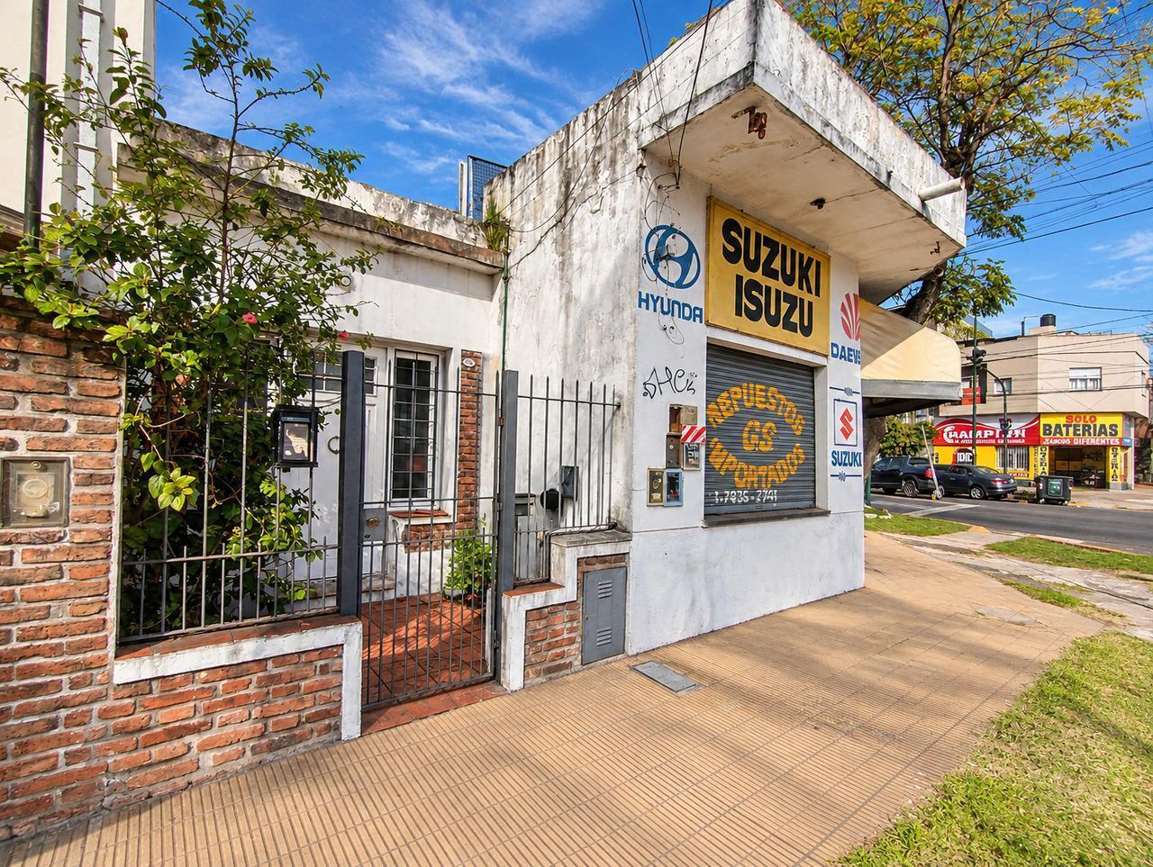Foto de Terreno en esquina sobre Av. Rolón, San Isidro, imagen 1
