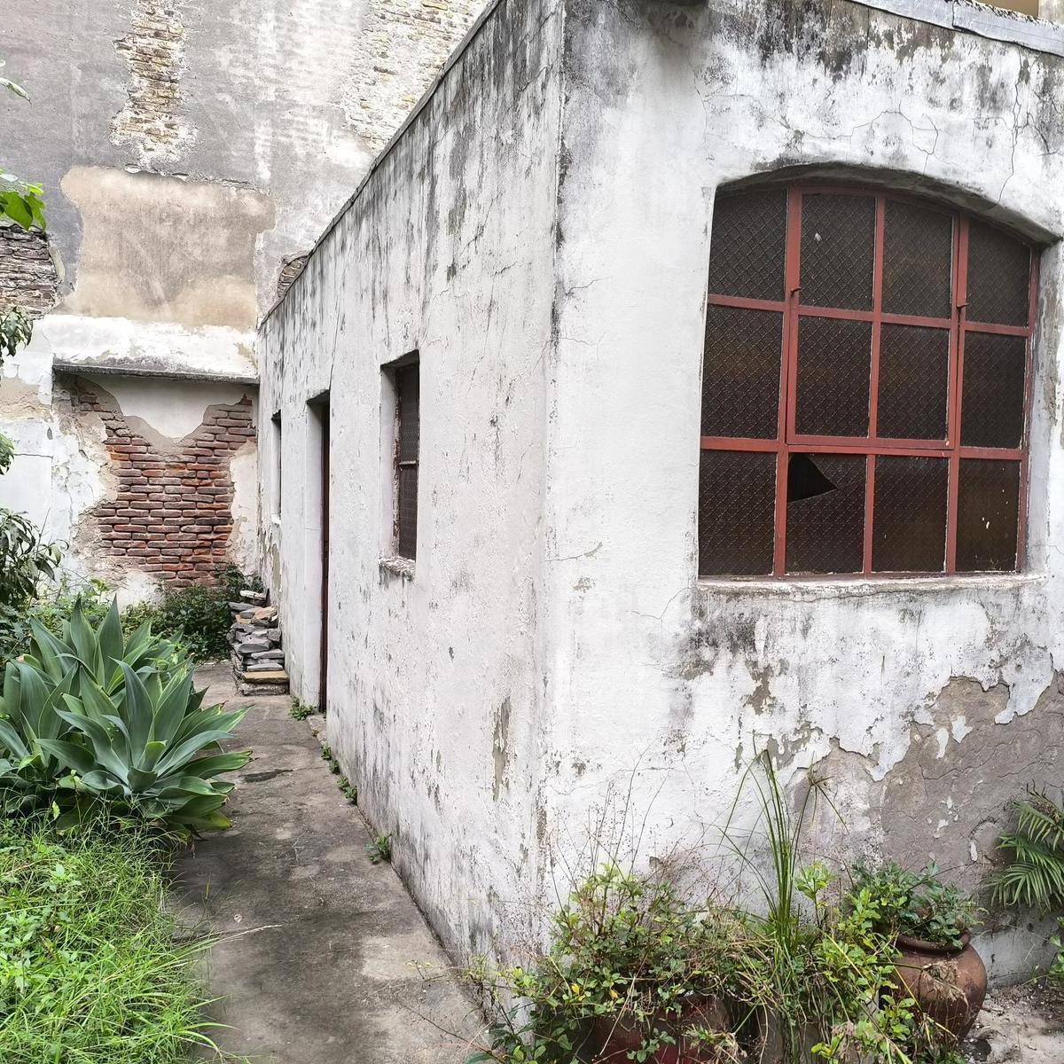Único Local Comercial con Vivienda, Parque, Pileta y Quincho 5