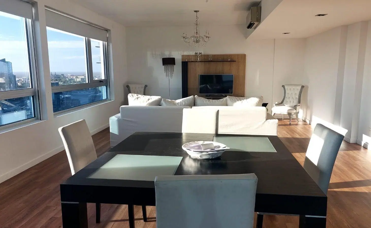 Departamento Amoblado Puerto Madero Torre con Amenities y Cochera 2