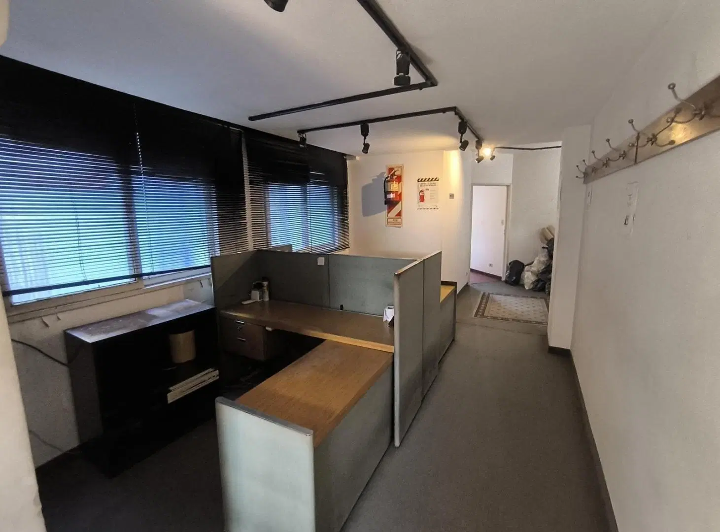 Unico piso de oficinas en el Microcentro de 120 M2!!!! Gran Oportunidad!!!! 5