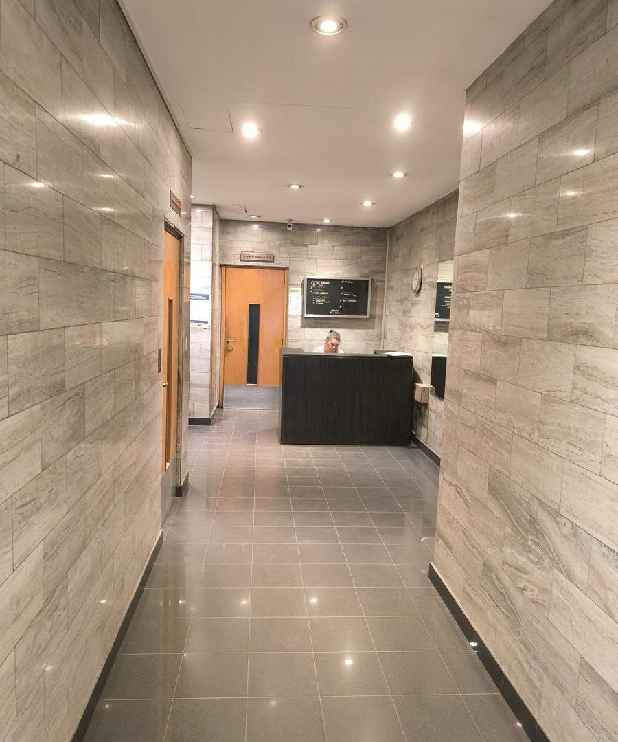 Unico piso de oficinas en el Microcentro de 120 M2!!!! Gran Oportunidad!!!!