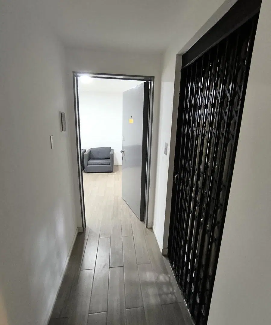 Unico piso de oficinas en el Microcentro de 120 M2!!!! Gran Oportunidad!!!! 3