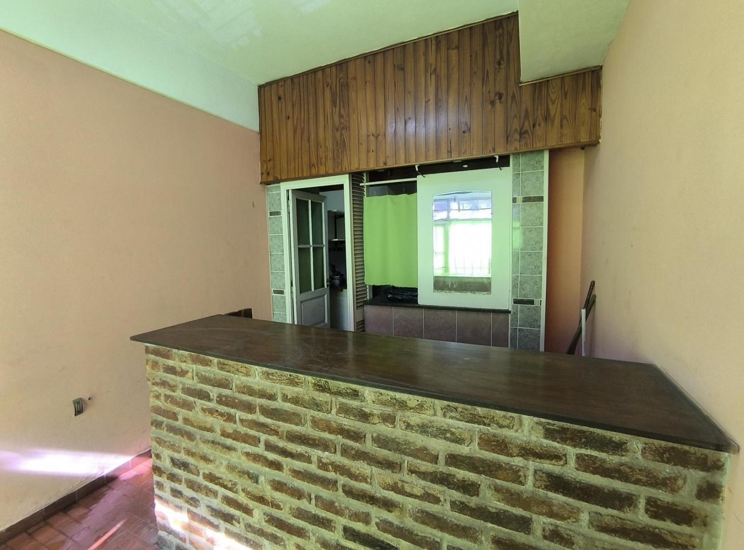 Foto de Local Comercial de 30 m2 en Parque Patricios con mucho potencial, imagen 3
