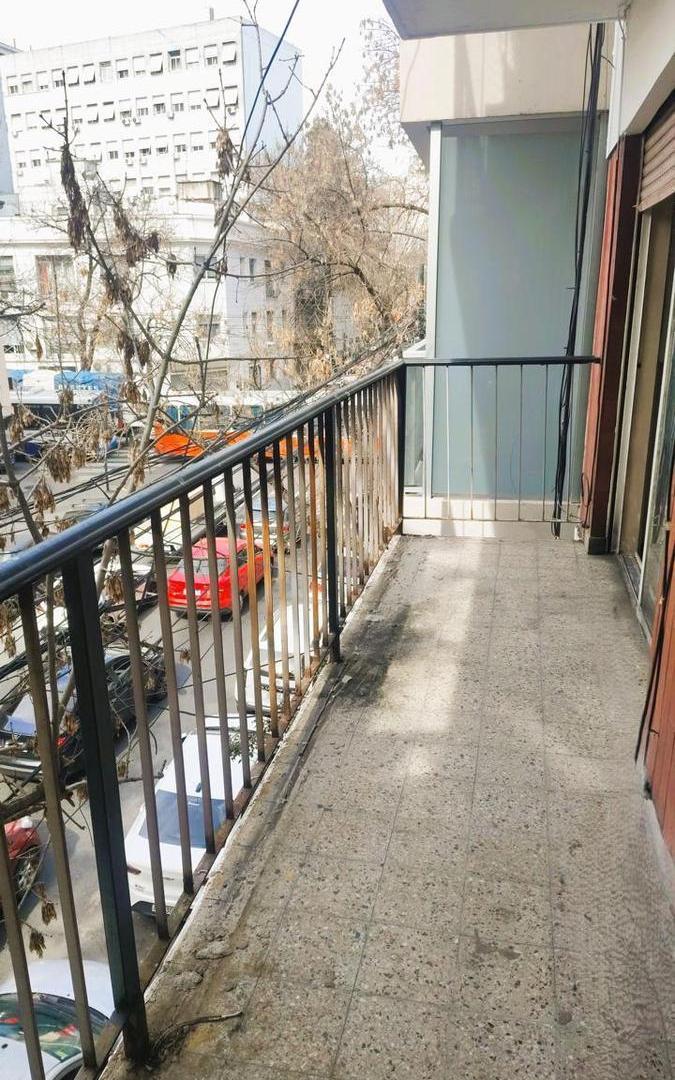 Foto de Departamento en pleno corazon de Caballito con excelente ubicacion y, imagen 5