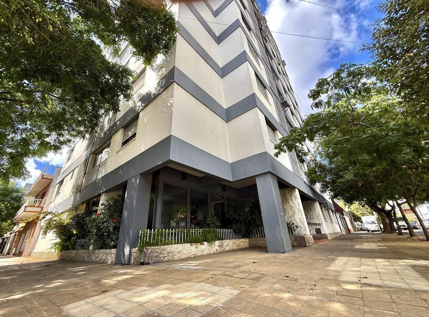 Departamento 3 ambientes en venta - Remedios de Escalada a metros del centro y Avenida Yrigoyen