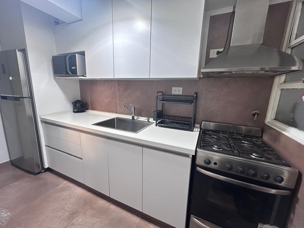 Foto de Dúplex 3 Ambientes con Cochera y Cocina Reciclada a Nuevo en Lomas de, imagen 4