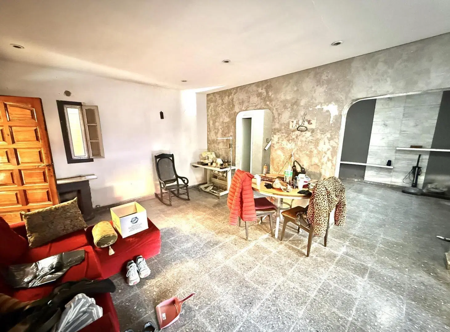 Casa 4 ambientes con cochera en el centro de Lanus Este 4