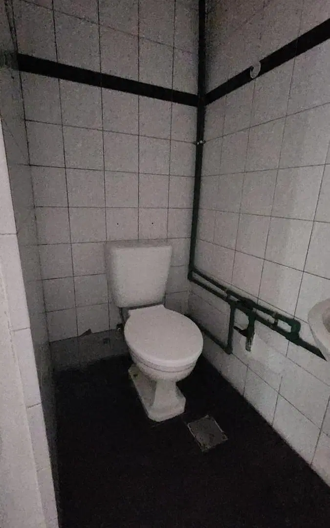 Oportunidad Comercial en Zona de Alto Tránsito 4