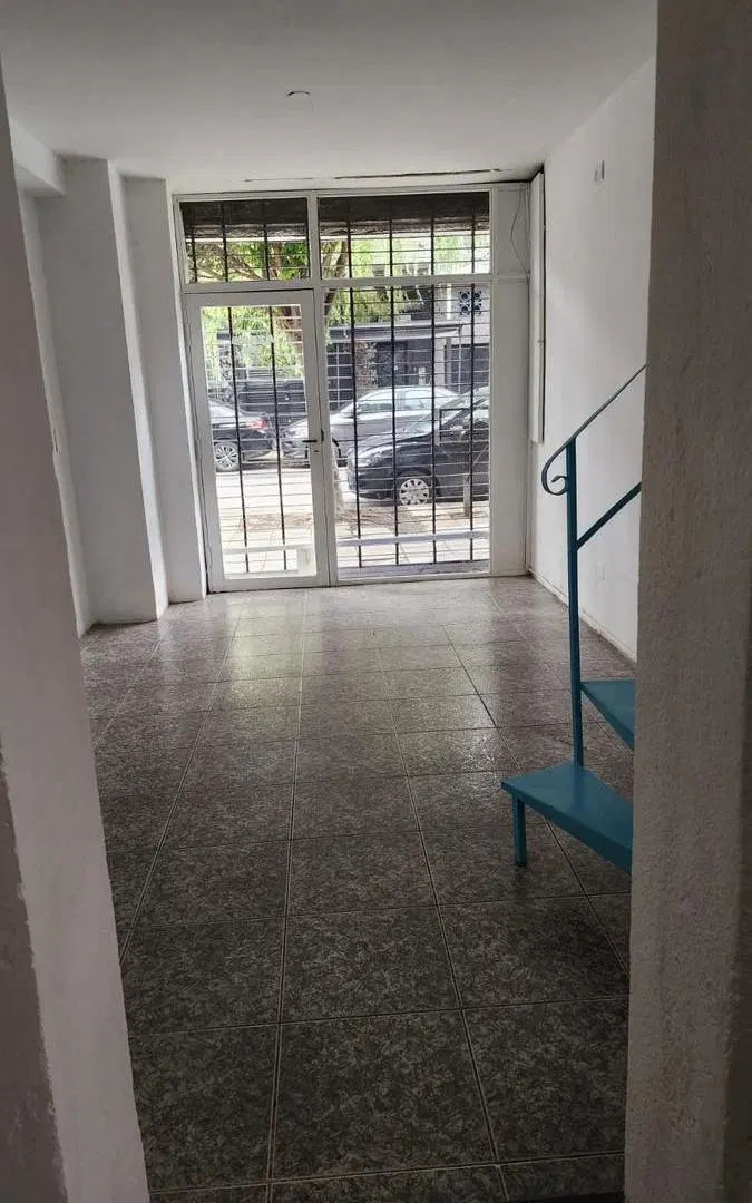 Oportunidad Comercial en Zona de Alto Tránsito 3