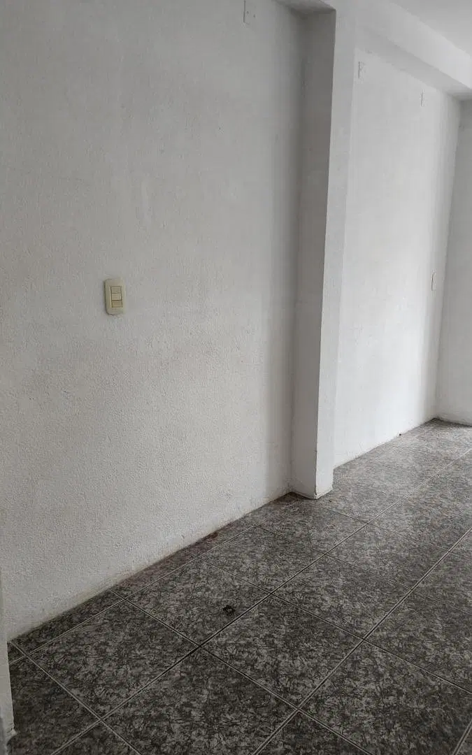 Oportunidad Comercial en Zona de Alto Tránsito 5