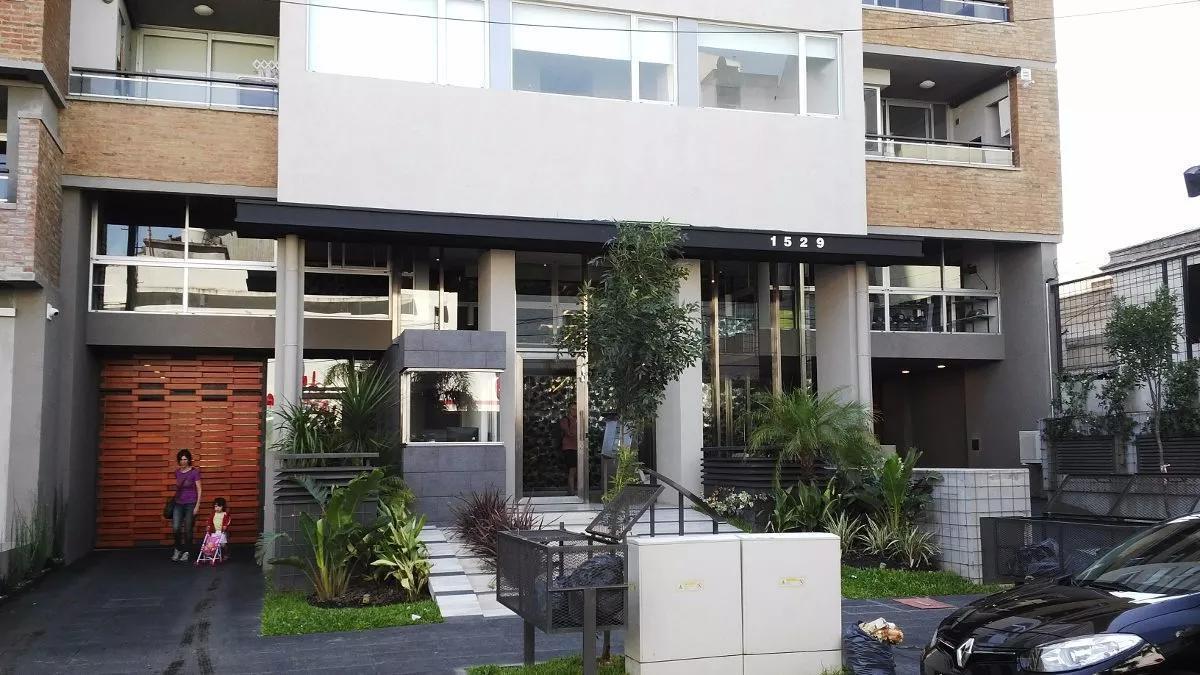 Cochera semicubierta - Banfield Centro