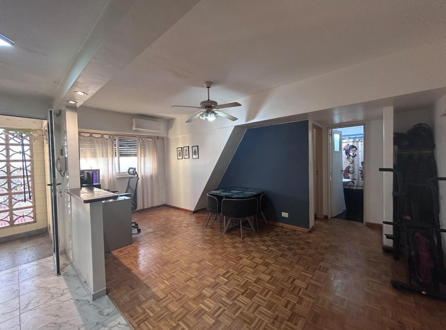 Foto de Amplio y luminoso 2 ambientes con Cocina Refaccionada y Seguridad 24 hs, imagen 3