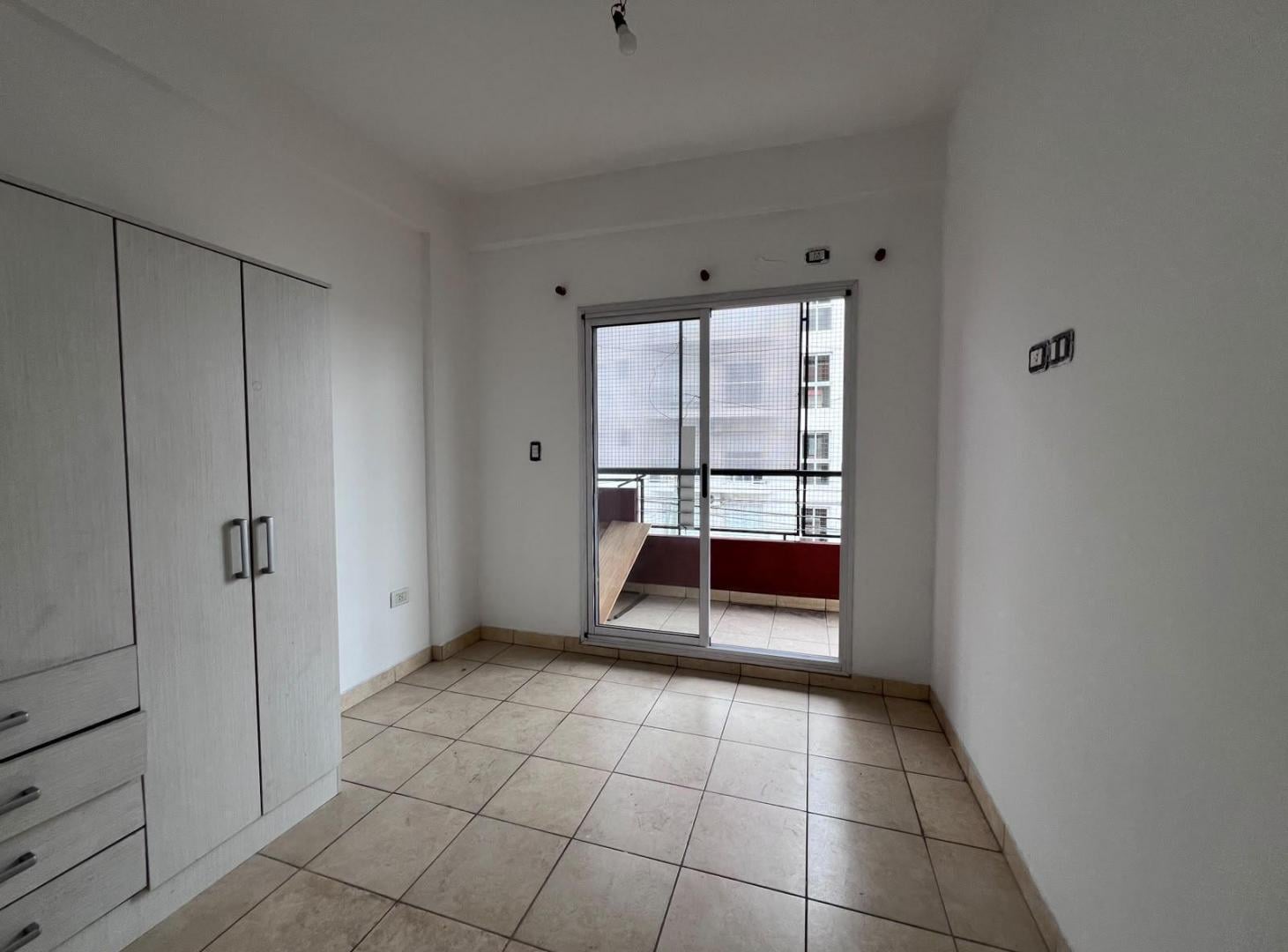 Foto de Departamento 2 Ambientes con Balcón Corrido al Frente – Piñeiro, imagen 5