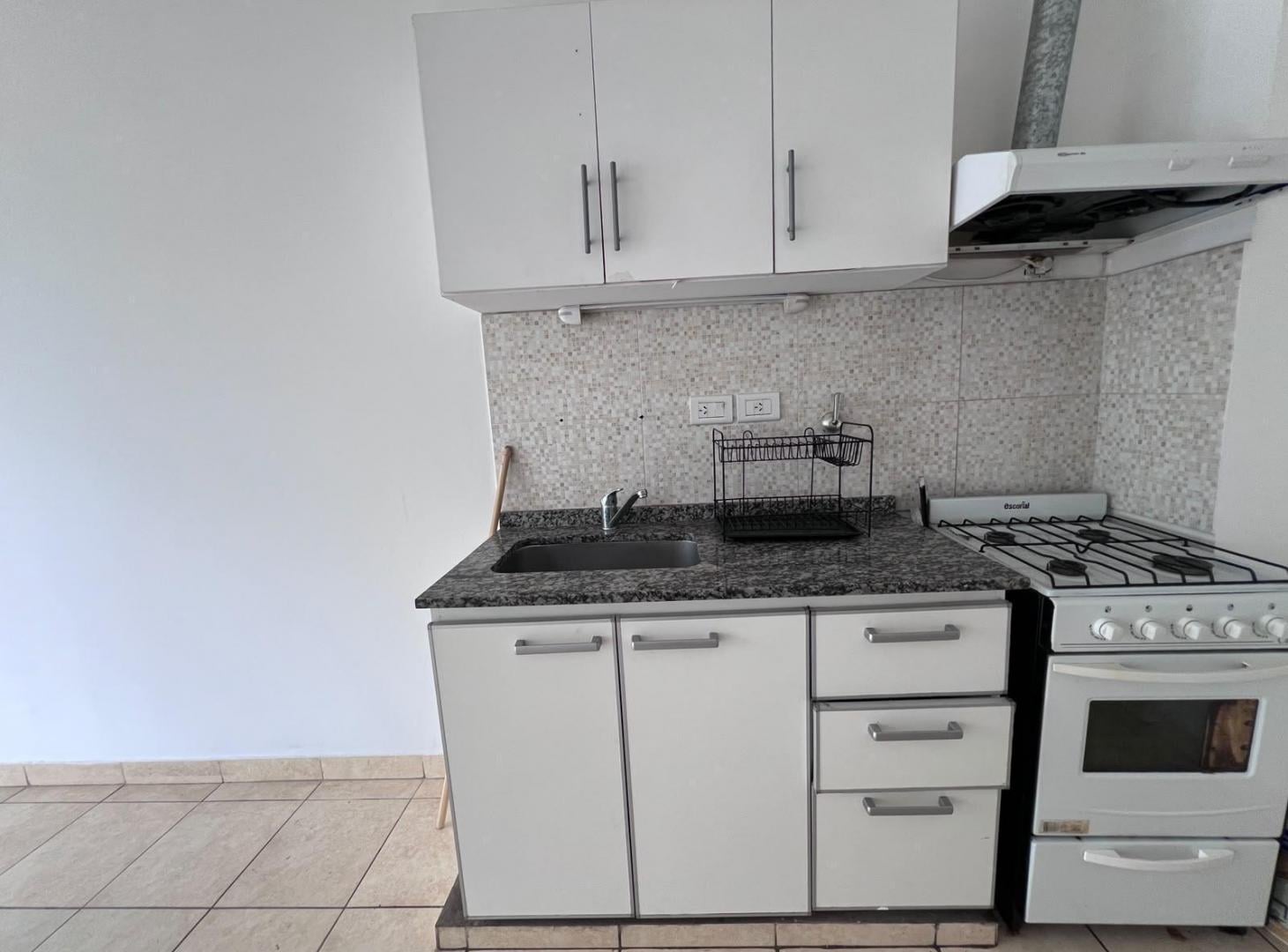Foto de Departamento 2 Ambientes con Balcón Corrido al Frente – Piñeiro, imagen 4